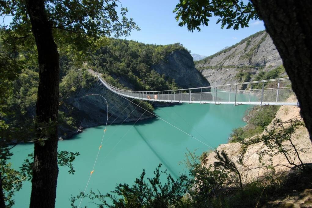 Bienvenue Dans Le Cobalt ! Lägenhet Cholonge Exteriör bild